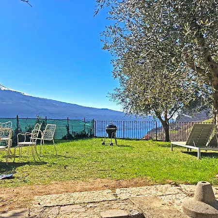 Casa Cortili Garda Summer By Gardadomusmea * Pieve (Lombardy)