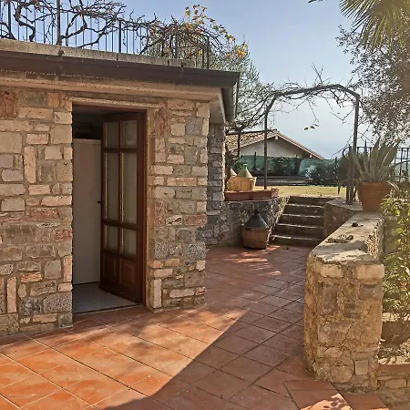 Casa Cortili Garda Summer By Gardadomusmea Holiday home Pieve (Lombardy)
